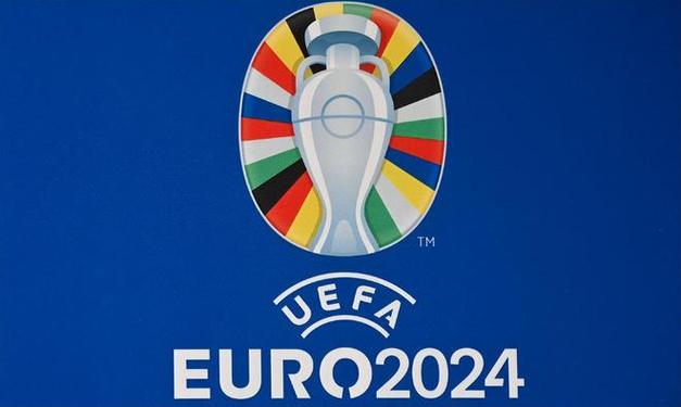 欧洲杯冰岛绞杀英格兰（冰岛无缘2021欧洲杯）